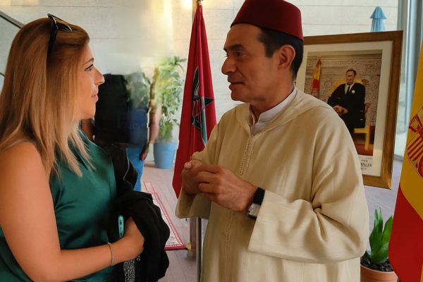 احتفاءً بروابط الولاء والانتماء: القنصلية العامة للمملكة المغربية ببرشلونة تُخلّد الذكرى الـ26 لعيد العرش المجيد