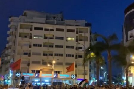فيديو : مظاهرة شعبية حاشدة في مدينة طنجة المغربية تنديدًا بالإبادة الجماعية والتجويع ورفضًا للتطبيع مع الاحتلال