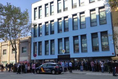 خدمة المواطن أولوية قصوى: دينامية جديدة داخل القنصلية المغربية ببرشلونة