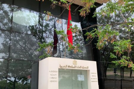 معضلة “الوسطاء”: سوق سوداء فوق رصيف القنصلية المغربية ببلنسية